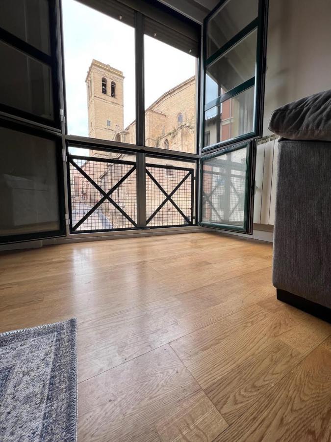 Santiago Tower Aire Ac Casco Antiguo By Apartamentos Logrono Logroño Exterior foto