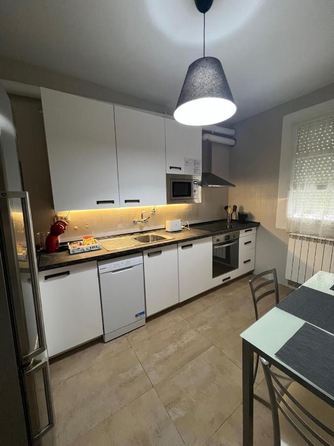 Santiago Tower Aire Ac Casco Antiguo By Apartamentos Logrono Logroño Exterior foto