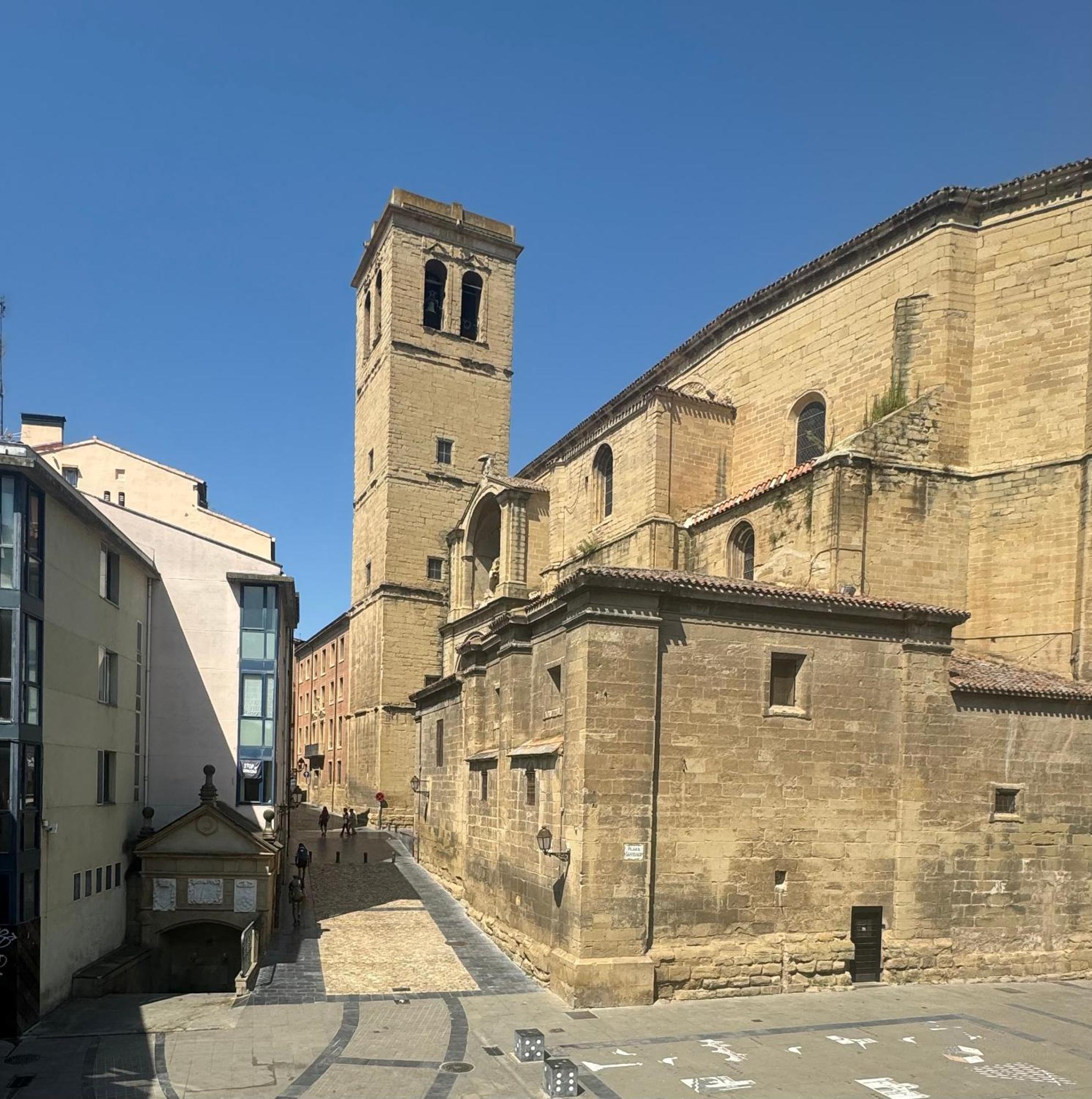 Santiago Tower Aire Ac Casco Antiguo By Apartamentos Logrono Logroño Exterior foto